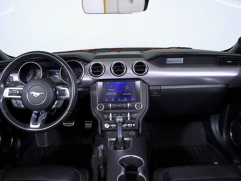 Used 2022 Ford Mustang Premium image 21