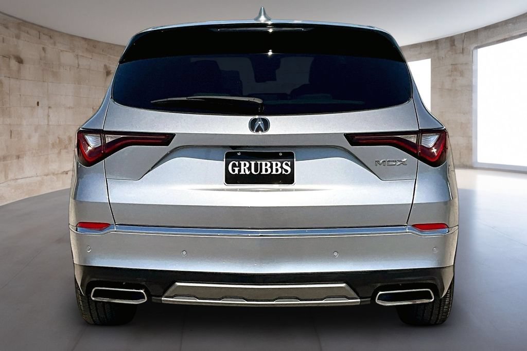 Used 2025 Acura MDX w/ Technology Package FWD image 5