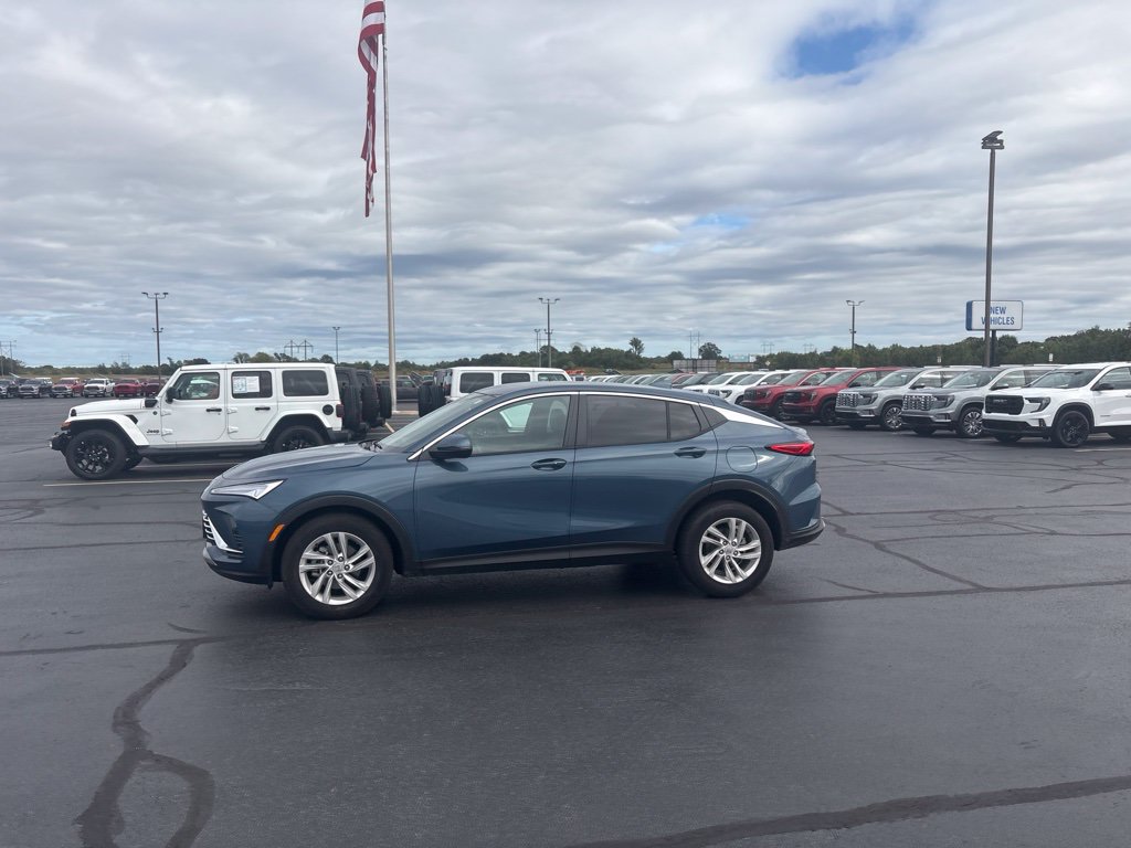 Used 2026 Buick Envista Preferred w/ Convenience I Package FWD image 2