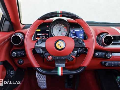 Used 2022 Ferrari 812 GTS RWD image 25