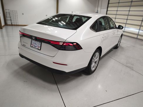 New 2026 Honda Accord LX image 13