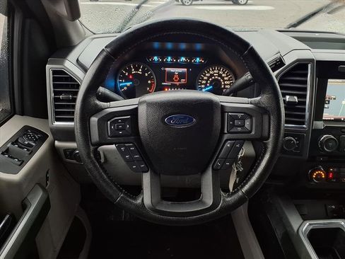 Used 2015 Ford F150 XLT w/ Equipment Group 302A Luxury image 16