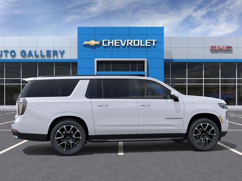 New 2026 Chevrolet Suburban RST w/ Comfort Package AWD/4WD image 6