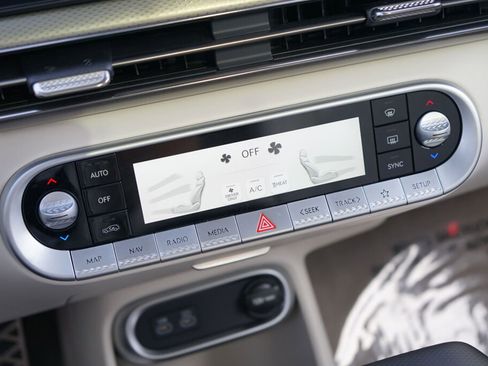 Used 2024 Genesis GV60 Performance image 27