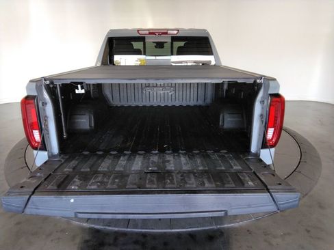 Used 2024 GMC Sierra 1500 AT4 w/ Technology Package image 8