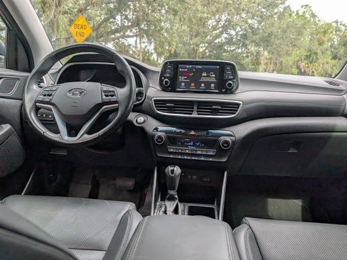 Used 2021 Hyundai Tucson Limited image 11