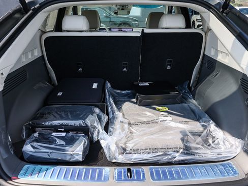 New 2026 Genesis GV60 RWD image 29