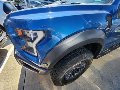 Used 2019 Ford F150 Raptor w/ Equipment Group 802A Luxury AWD/4WD image 7