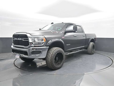 Used 2019 RAM 2500 Big Horn AWD/4WD image 4
