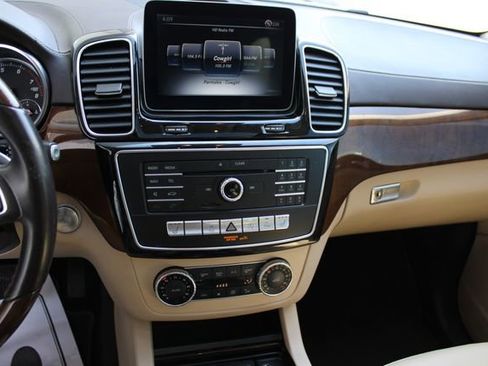 Used 2017 Mercedes-Benz GLS 450 4MATIC image 15