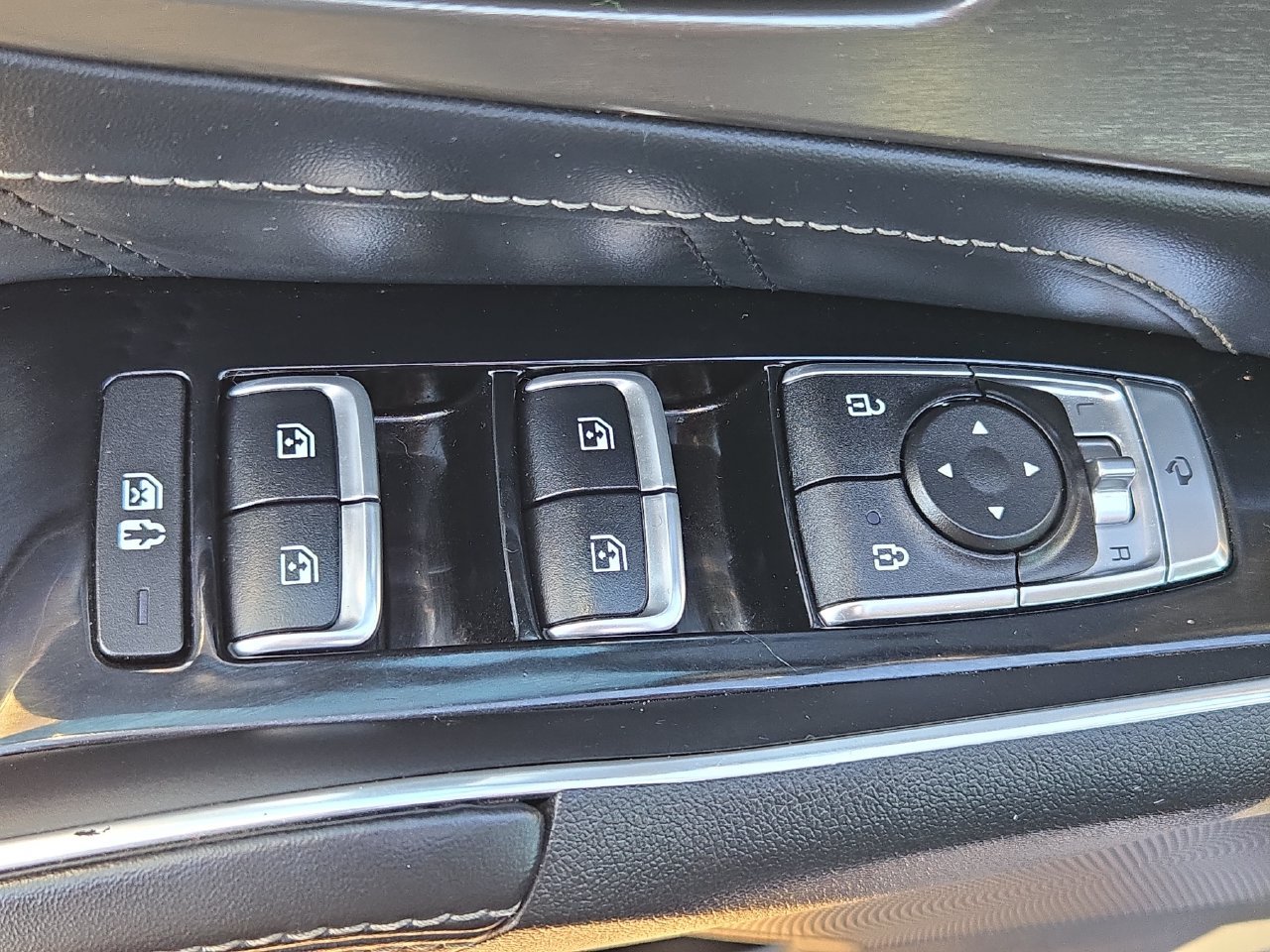 Used 2021 Kia Sorento SX FWD image 28