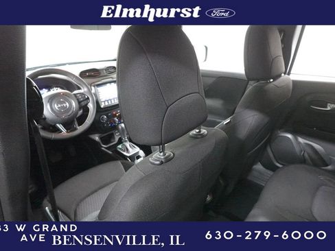 Used 2021 Jeep Renegade Latitude image 24