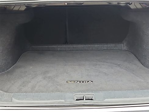 Used 2020 Nissan Sentra S image 28