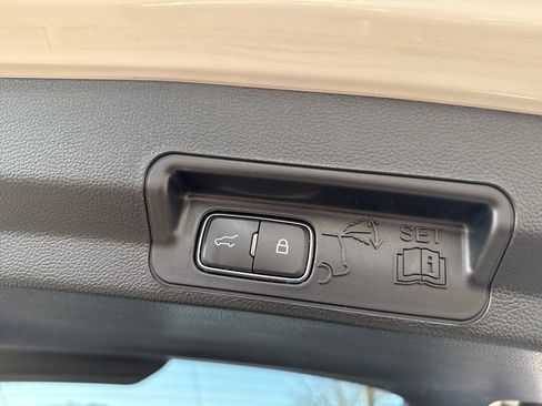 Used 2023 Ford Explorer XLT w/ Equipment Group 202A image 29