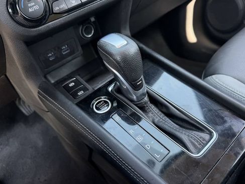 Used 2021 Nissan Kicks SR w/ SR Premium Package FWD image 20