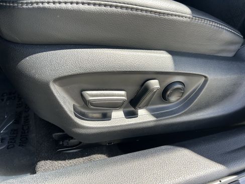Used 2023 Toyota Camry XSE FWD image 23