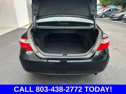Used 2017 Toyota Camry LE FWD image 32