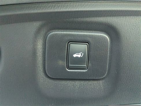 Used 2018 INFINITI QX60 FWD w/ Deluxe Technology Package image 14