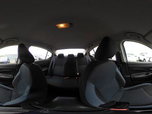 Used 2025 Nissan Versa SV FWD image 41