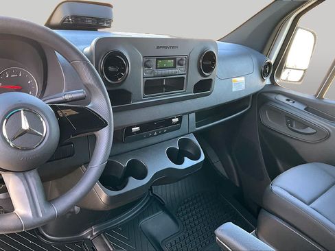 New 2025 Mercedes-Benz Sprinter 2500 image 6