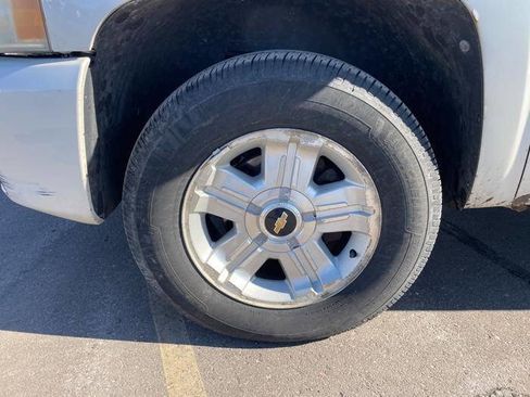 Used 2011 Chevrolet Silverado 1500 LTZ w/ LTZ White Diamond Edition image 11