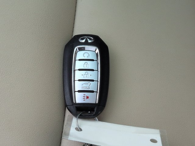 Used 2020 INFINITI QX50 Luxe w/ Navigation Package FWD image 31