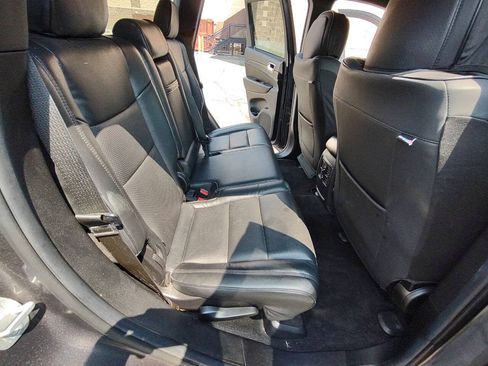Used 2014 Jeep Grand Cherokee Laredo w/ Quick Order Package 23E AWD/4WD image 17