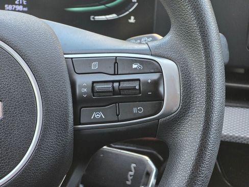 Used 2023 Kia Sportage LX AWD/4WD image 19