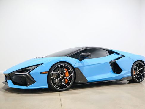 Used 2025 Lamborghini Revuelto AWD/4WD image 5