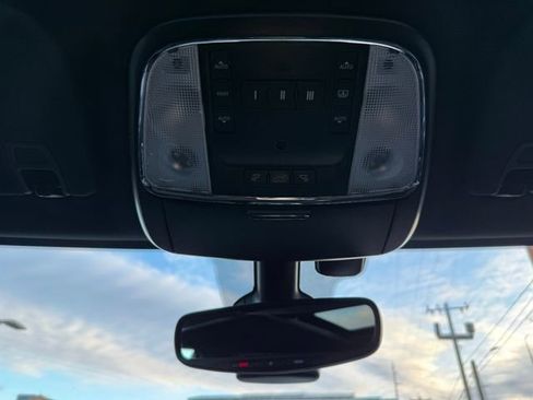 Used 2020 Jeep Grand Cherokee Overland image 22