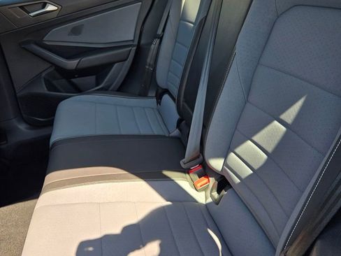 Used 2025 Volkswagen Jetta SE image 36