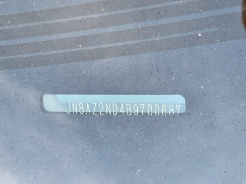 Used 2011 INFINITI QX56 Base w/ Theater Pkg image 29