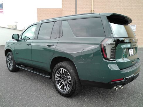 Used 2026 Chevrolet Tahoe Z71 w/ Z71 Off-Road Package AWD/4WD image 5