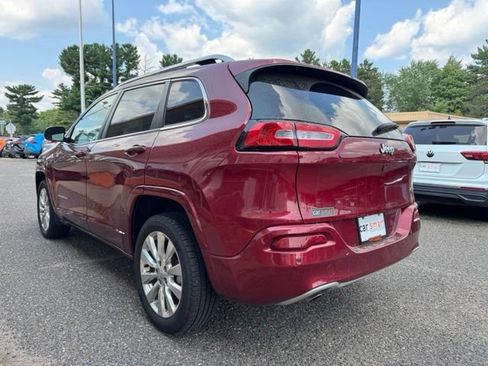 Used 2017 Jeep Cherokee Overland w/ Technology Group FWD image 5