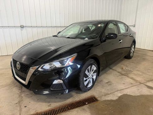 Used 2020 Nissan Altima 2.5 S w/ Driver Assist Package AWD/4WD image 1