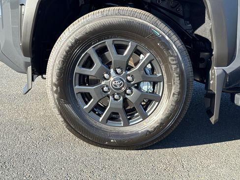 New 2026 Toyota 4Runner SR5 image 6