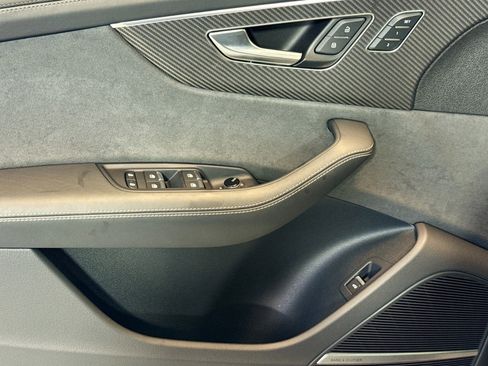 Used 2024 Audi RS Q8 image 17