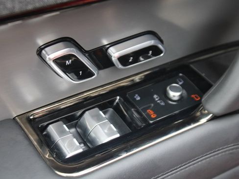 Used 2024 Land Rover Range Rover Sport Dynamic SE image 12