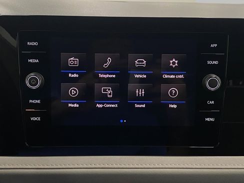 New 2025 Volkswagen Taos SE image 20