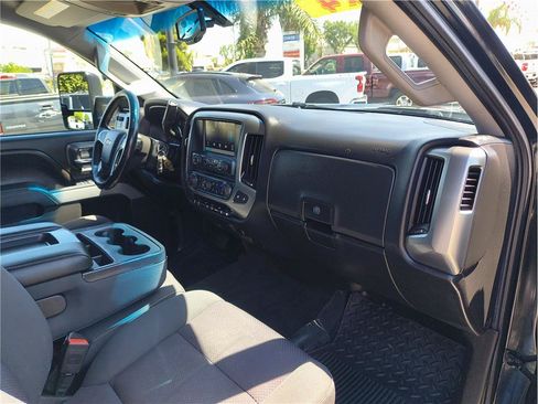 Used 2015 Chevrolet Silverado 2500 LT w/ LT Convenience Package AWD/4WD image 12