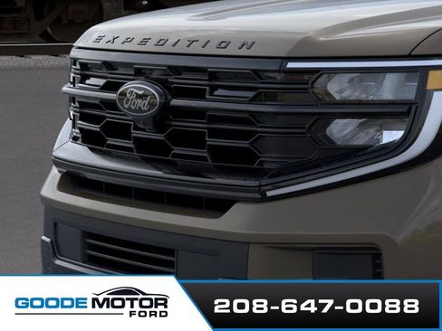 New 2026 Ford Expedition Max Platinum w/ Stealth Performance Package AWD/4WD image 17