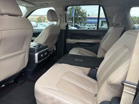 Used 2023 Ford Expedition Max Limited AWD/4WD image 8