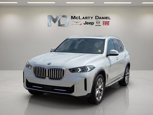 Used 2024 BMW X5 xDrive40i w/ Premium Package AWD/4WD image 2