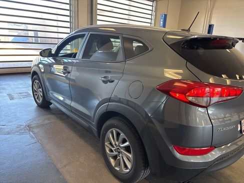 Used 2016 Hyundai Tucson SE w/ Option Group 12 AWD/4WD image 7