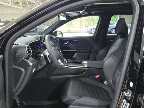 Used 2026 Mercedes-Benz GLC 300 4MATIC image 24