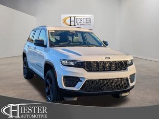 New 2025 Jeep Grand Cherokee Altitude video 1