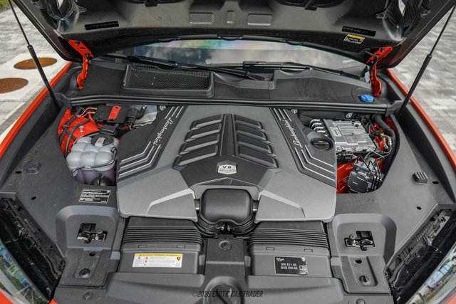 Used 2024 Lamborghini Urus S AWD/4WD image 14