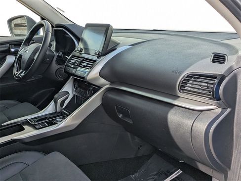 Used 2025 Mitsubishi Eclipse Cross SE image 32