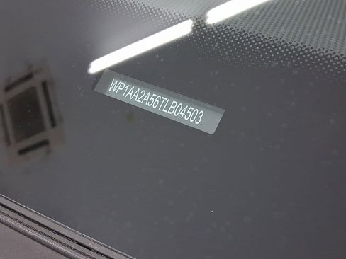 New 2026 Porsche Macan image 21