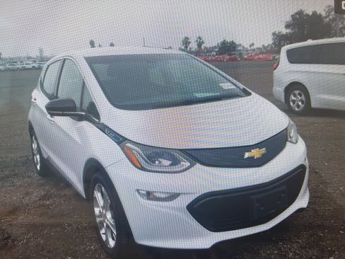 Used 2018 Chevrolet Bolt LT image 22